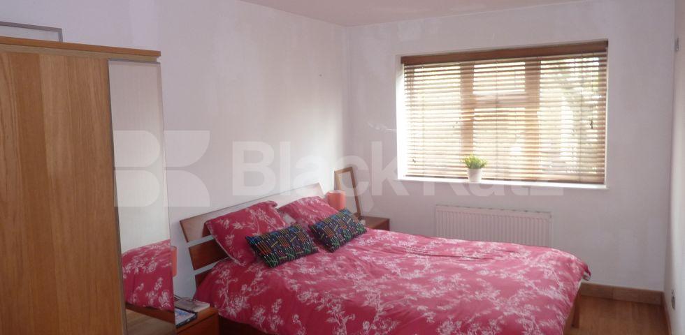 			NEW INSTRUCTION!, 2 Bedroom, 1 bath, 1 reception Flat			 Mornington Street, CAMDEN